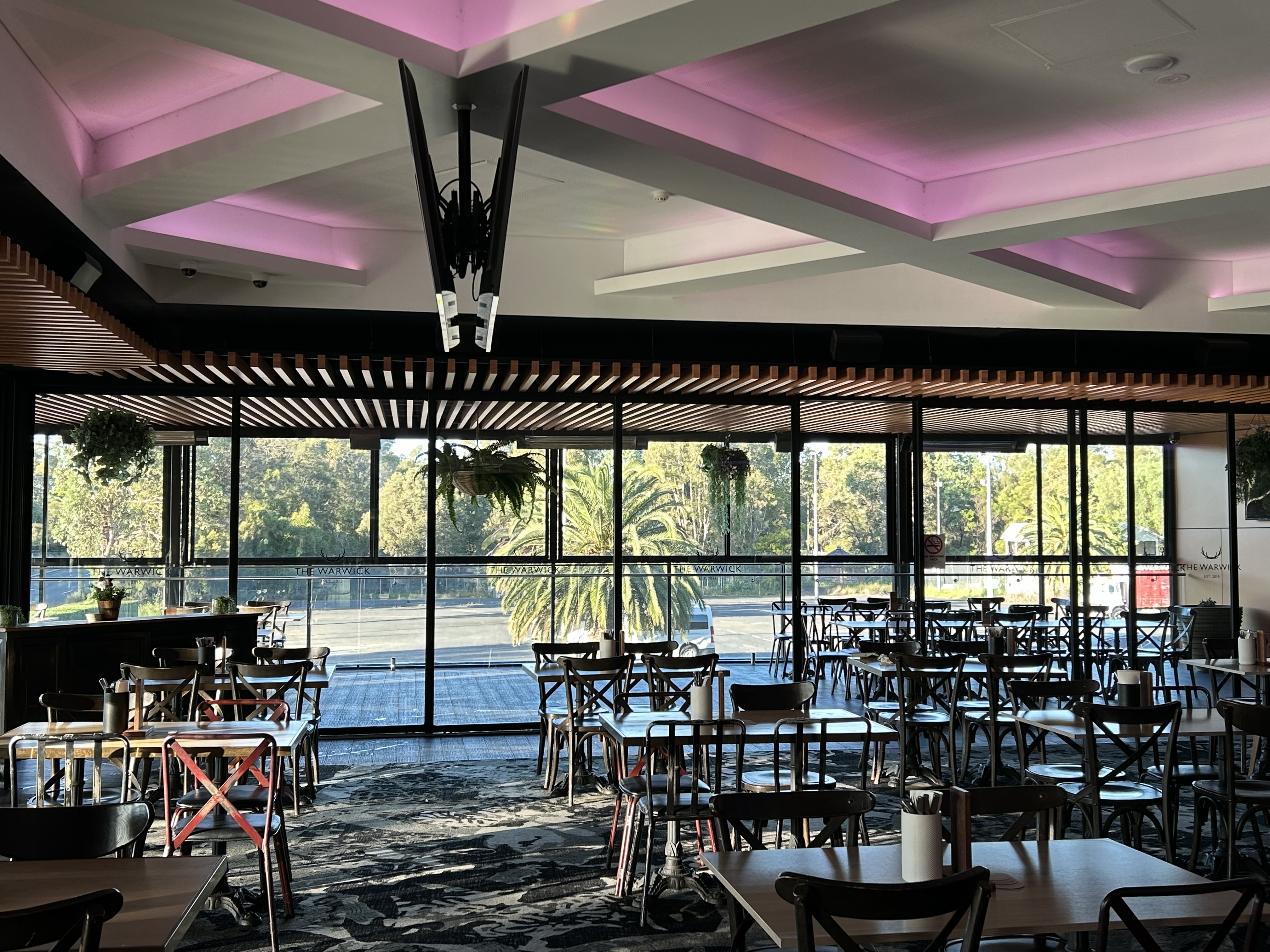 Restaurants & Cafes Cleaning